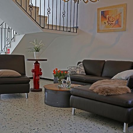 Hotel In Der Strassen Золинген Екстериор снимка
