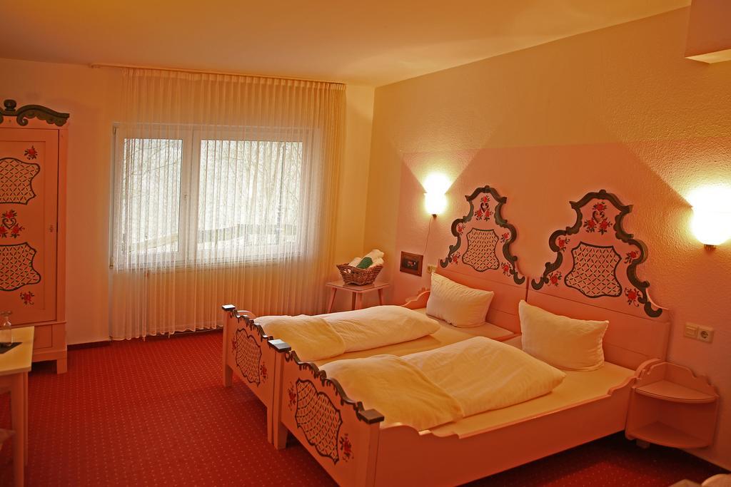 Hotel In Der Strassen Золинген Екстериор снимка